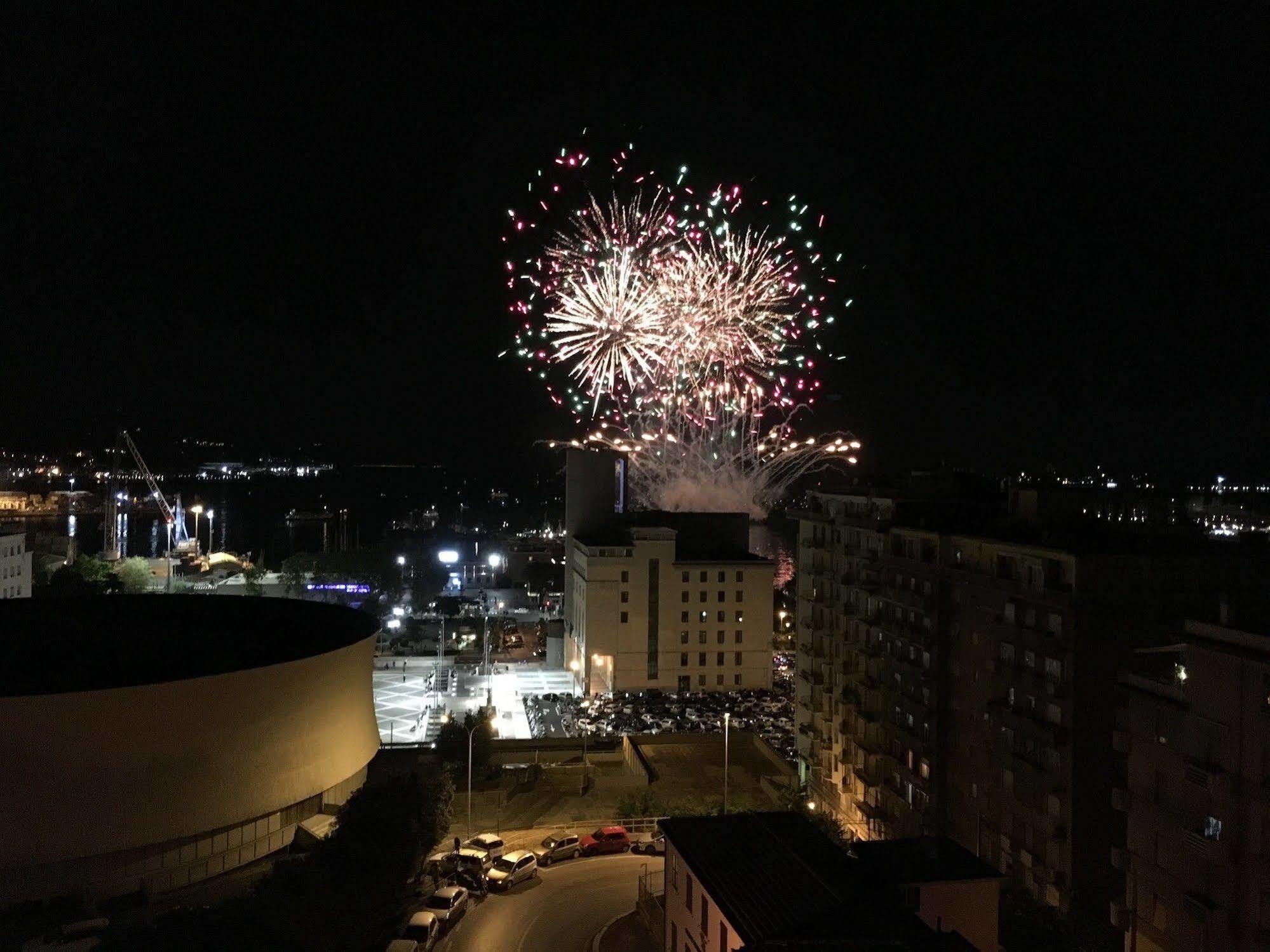 Hotel Hh Il Gabbiano La Spezia Zewnętrze zdjęcie